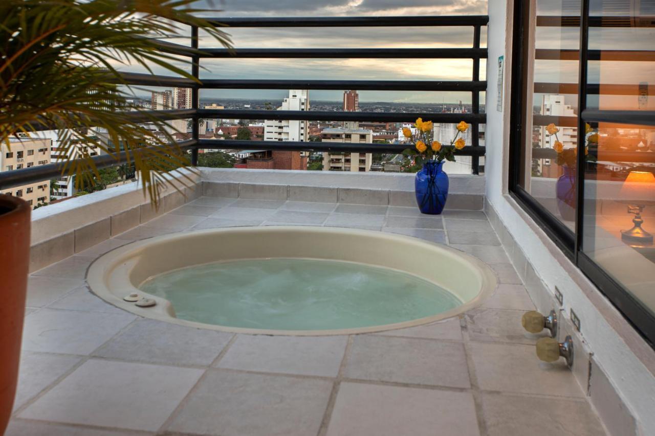Aparthotel Castellon De Juanambu Cali Esterno foto